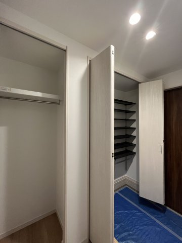 土間収納では靴だけでなくベビーカーやゴルフバックなども収納できますね♪