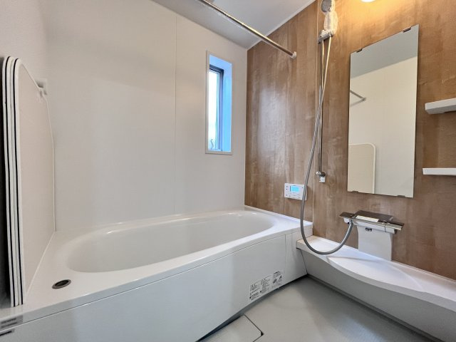 足をしっかり伸ばすことができ、お風呂もゆっくり浸かれます♪　