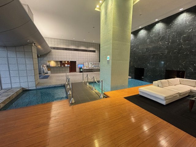 3Fエントランスコンシェルジュ前