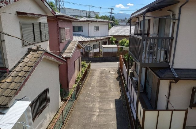 車も3台停められます
