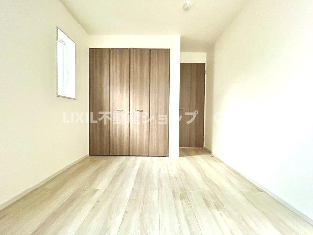 子供部屋には十分の広さです。収納もあるので、勉強机もベットも十分に配置可能な空間！