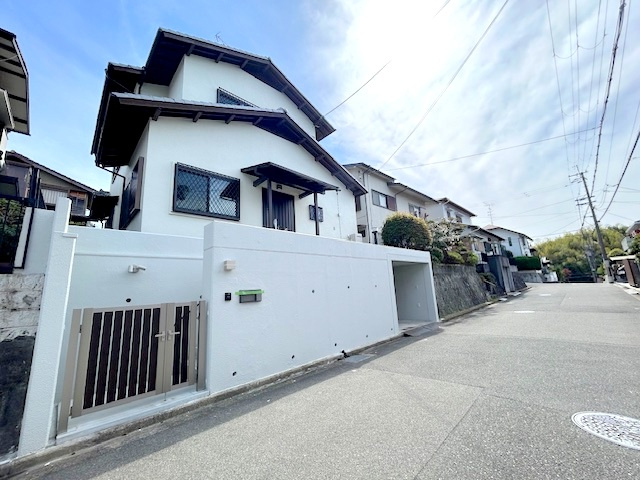 外観：327002266353