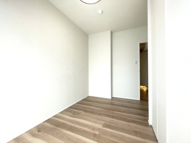 どんなデザインでも調和しやすく、自分らしい空間づくりが楽しめます。　