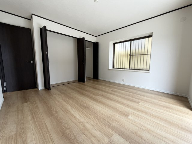 1階洋室約8.2帖