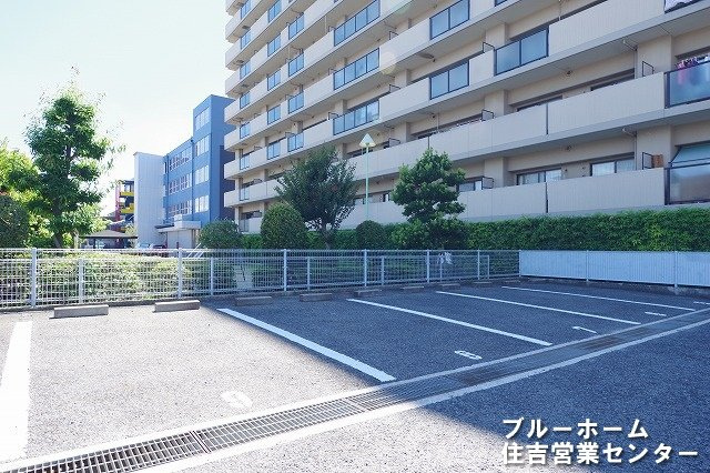 敷地内駐車場です！