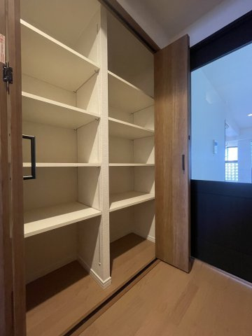 ■廊下・収納■収納は大容量が嬉しいですね。
