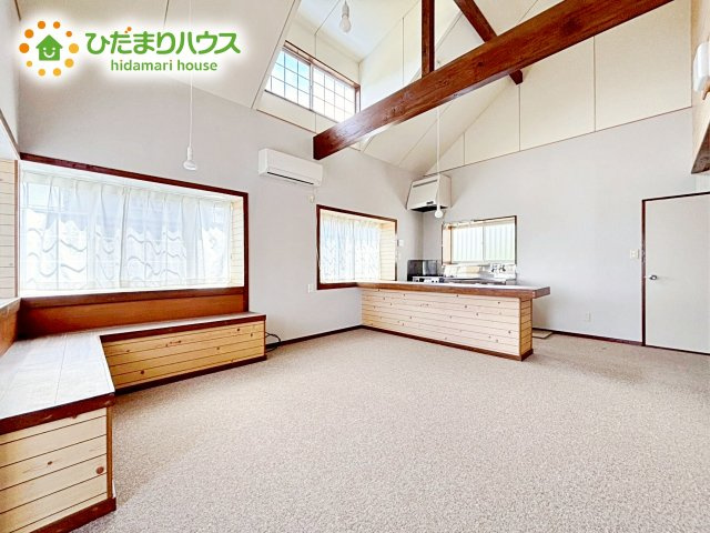 家族だんらんを育む開放感あふれるリビング・ダイニング
