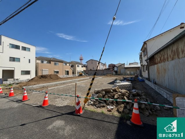 周辺は落ち着いた街並みの住宅地！子育てがしやすい住環境です！現地でしかわからない事もございます。是非一度ご覧ください。
