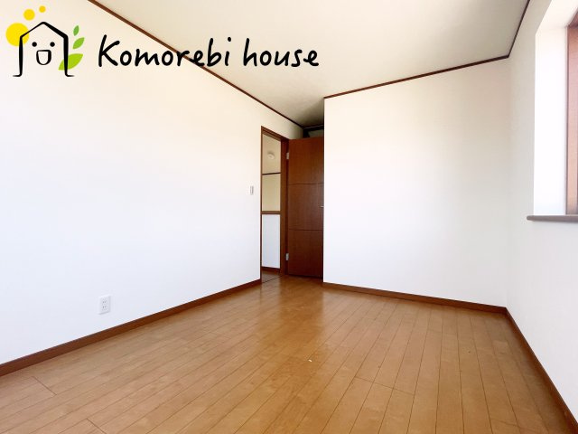 使い勝手のいい寝室です