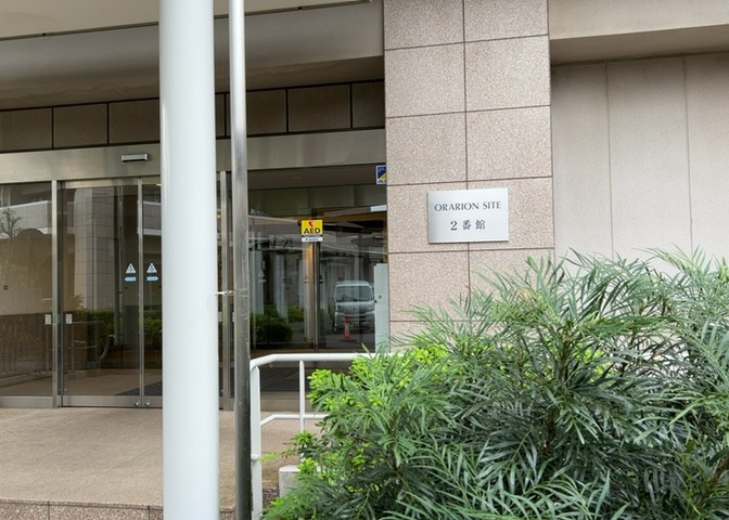 マンションのエントランスには、もともと風よけや防犯の役割がありますが、マンションによって宅配ボックスなどの設備が備わっている所もあります。日々の生活をイメージしながら生活しやすさをチェックしましょう。