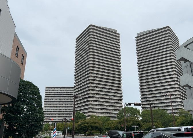 マンションの外観は非常に重要なポイントです！外観の善し悪しは資産価値に大きな影響を与えます。外観のいいマンションを購入することで、高値で売却がしやすく、買い手が見つかりやすいというメリットがあります。