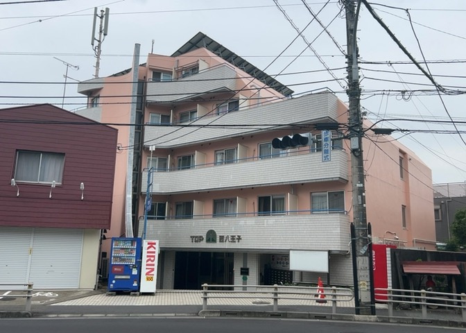 ＳＲＣ造は強度や耐震性の面でもRC造と比べて優れています。そのため、10階建以上の高層または超高層マンションなどの建築にも多く採用されています。柱や梁などのサイズが小さくても高い耐震性を確保できます。