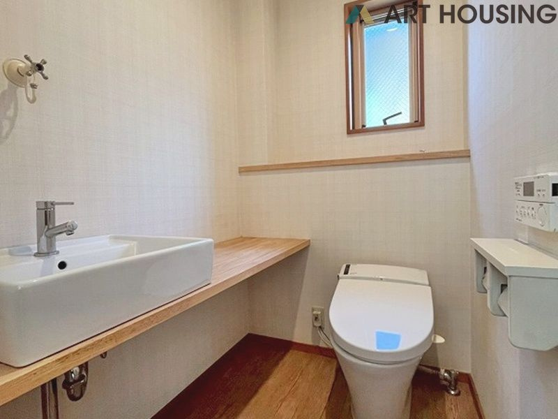 ゆったりとした空間のトイレです