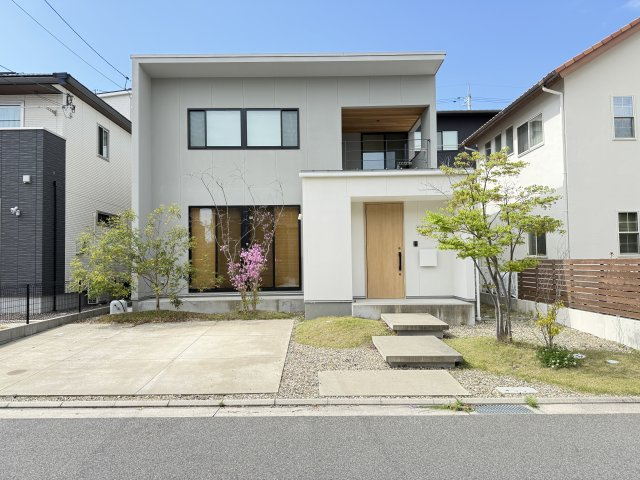 外観：334000242402