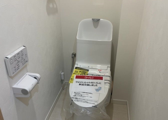 トイレは大きさや形、機能、抗菌性などが異なる多種多彩なタイプが各メーカーから出ています。それぞれに良さがあるため、事前にどういったタイプのトイレがいいのかをご家庭内で決めて、内見に行くといいでしょう。