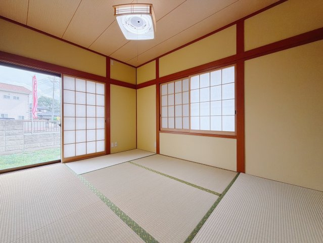 ■和室｜和室を書斎にしたり、冬にはコタツを敷いて家族みんなで年越しをするのもいいですね。家族みんなのお気に入りの空間になります♪