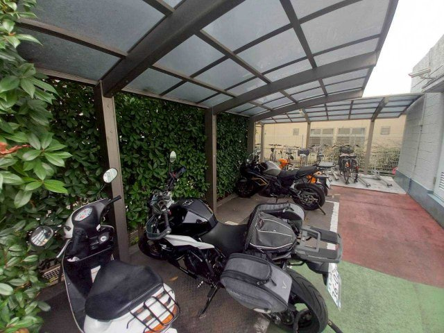 バイク置き場