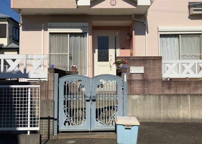 当然のことではありますが、オートロックやセンサーライト、ホームセキュリティーなどの防犯設備があれば、小さいお子様がいるご家庭も安心ですよね！まず物件購入の際は、防犯設備もチェックするようにしましょう。