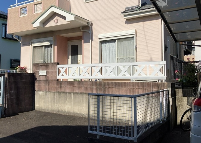 省エネ給湯器とは従来型の給湯器より熱効率が高く、少ない燃料でたくさんのお湯を沸かすことが出来る高効率な給湯器のことを指します。また、省エネ給湯器には種類があり、利便性や効果なども様々です。