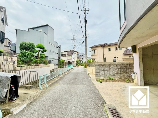 阪急甲陽線「甲陽園」駅まで徒歩7分の立地。毎日の通勤・通学だけでなく、休日のお出かけまで利便性に優れています。