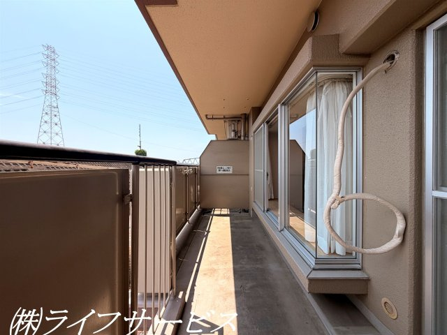 東南向きのバルコニーは陽当り良好！