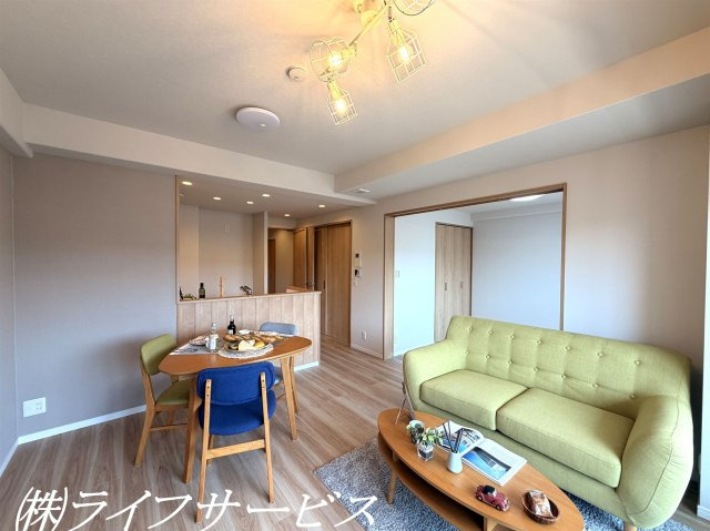 東南向きにつき陽当り良好！室内リフォーム済につき即入居可！ペットと一緒に暮らせるマンションです！