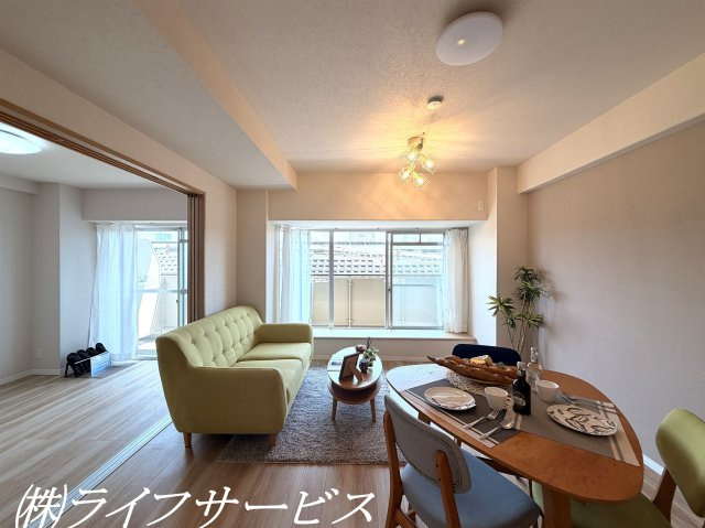 東南向きにつき陽当り良好！室内リフォーム済につき即入居可！ペットと一緒に暮らせるマンションです！