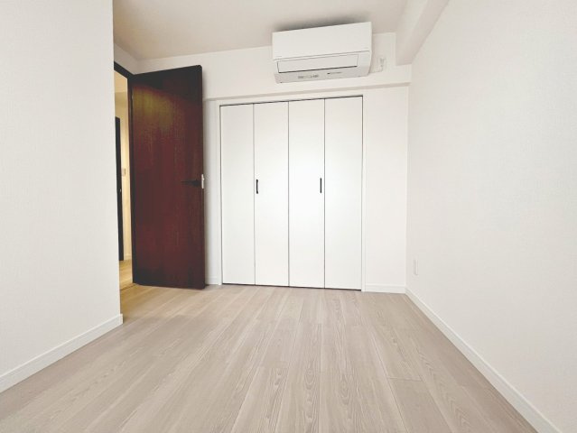 広々とした洋室です