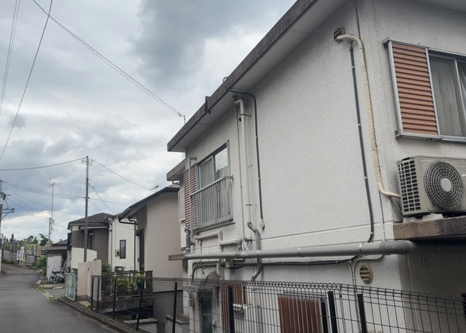 眺望を気にして物件を探す場合、前面に建物が建っていないか現地で確認しましょう！前面に建物があると景色はもちろん、日当たりや風通しにも影響が出てきます。住んだ時のことを想像しながら現地見学をしましょう。