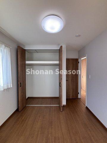 お部屋ごと荷物が片付き、空間を広々お使いいただけます！