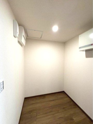あると便利な納戸。何を置くかは自由です