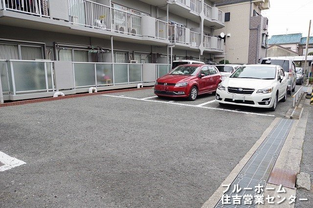 敷地内にある駐車場です！