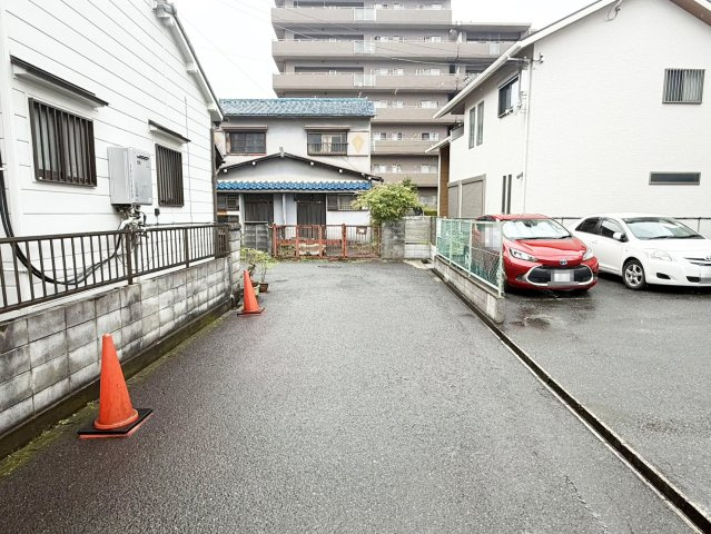 南側前面道路です