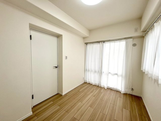 洋室5.1帖・収納付きで、お部屋がすっきり片付きます。