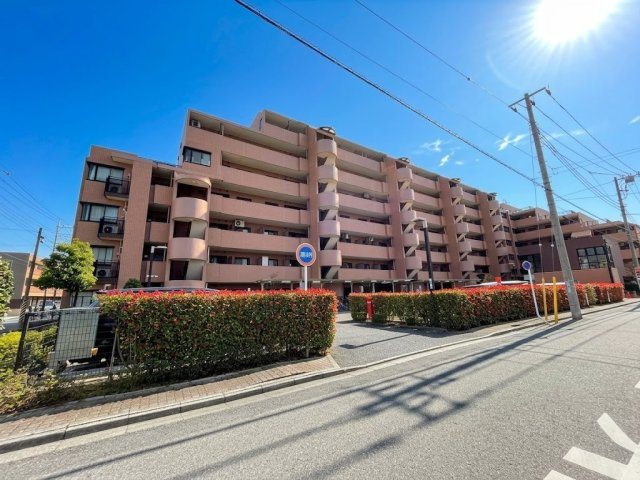 きちんと管理され、綺麗な外観が保たれています。　