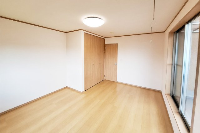 洋室1約9帖