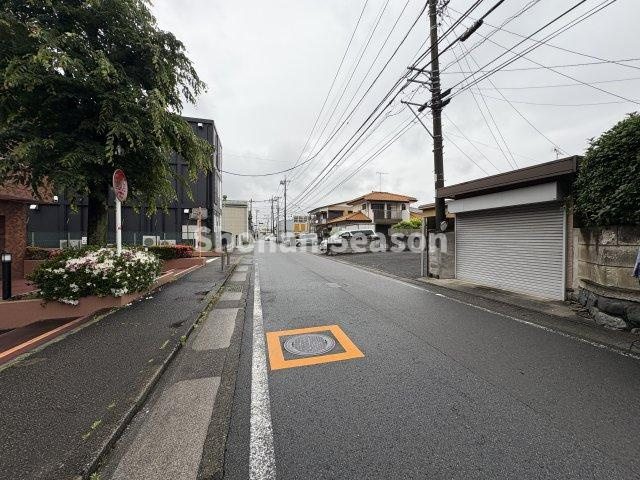 「大和小学校」徒歩2分で、子育て世帯にも嬉しい立地にございます。