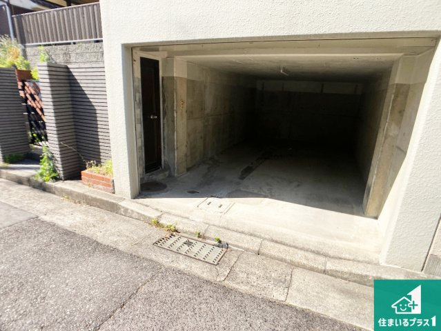 駐車スペース有ります！　