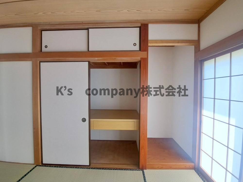 床の間と押し入れ収納が有ります☆
