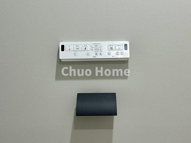 【ウォシュレット】清潔に使いたいお手洗いには最適な設備です。もちろんウォームレットも標準装備です。