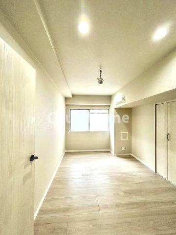 【子供部屋】お子様を持つ家庭の約6割が「家族や子どものため」に購入を希望。入学後の転校を避け、広い空間でのびのび育てたいなどの親心が、家探しのきっかけになっているようです。