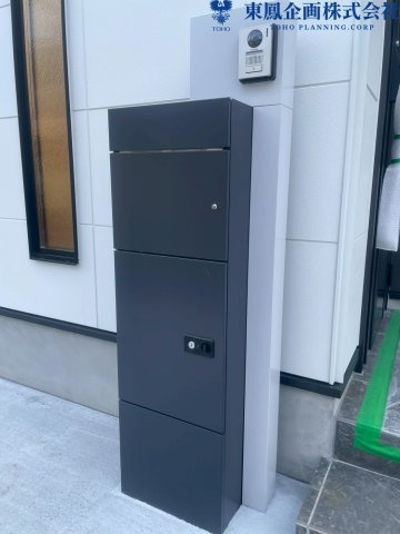 宅配BOX付きなので、時間を気にせず荷物が受け取れます◎