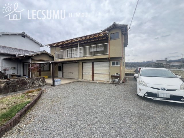 外観：328000607295