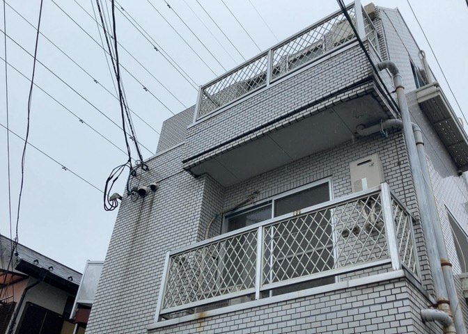 景色重視でお家選ぶをするとスーパーが遠い！学校が遠い！など生活をするうえで利便性で困ることもあります。まず一度現地を見学する際に、周辺の施設などがあるかを確認し、暮らし始めた後のことを想像しましょう。