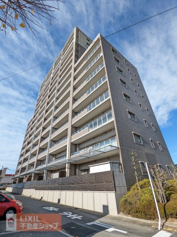 【外観／現地写真】建物は綺麗に維持管理されています。