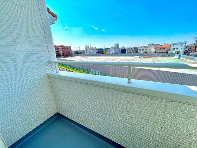 西側バルコニーです。