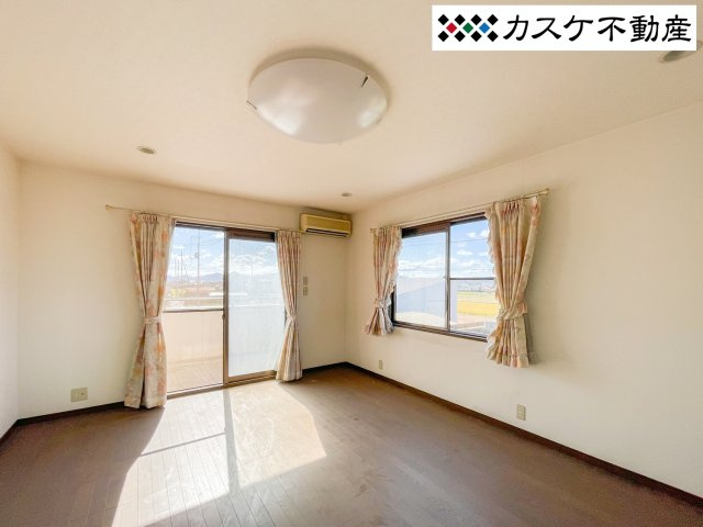 約10帖の2F西側洋室