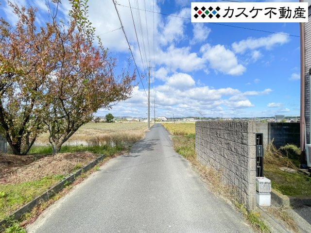 南西側接道：公道　約3.2ｍ