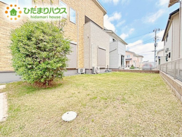お庭遊びや、プールなどお子様も大喜び(^^)　陽光たっぷり降りそそぐ南庭を備えた理想のお住まいです。お子様の遊び場や趣味のガーデニングなど、ライフスタイルに合わせていろいろとお楽しみ頂けます。
