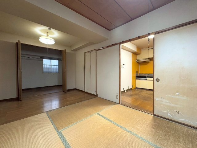 落ち着きある和室。客間やくつろぎ空間にも最適です。